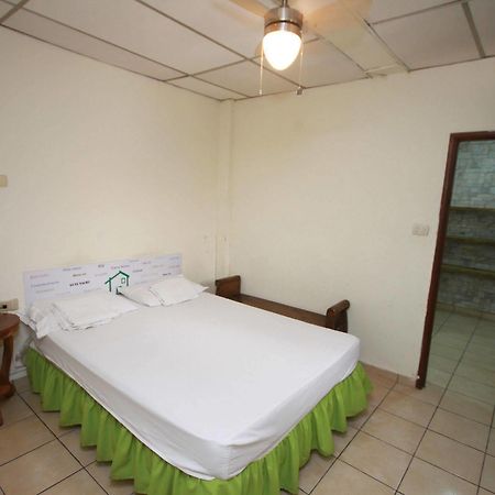 Hostal Casa Verde ซานตา อานา ภายนอก รูปภาพ