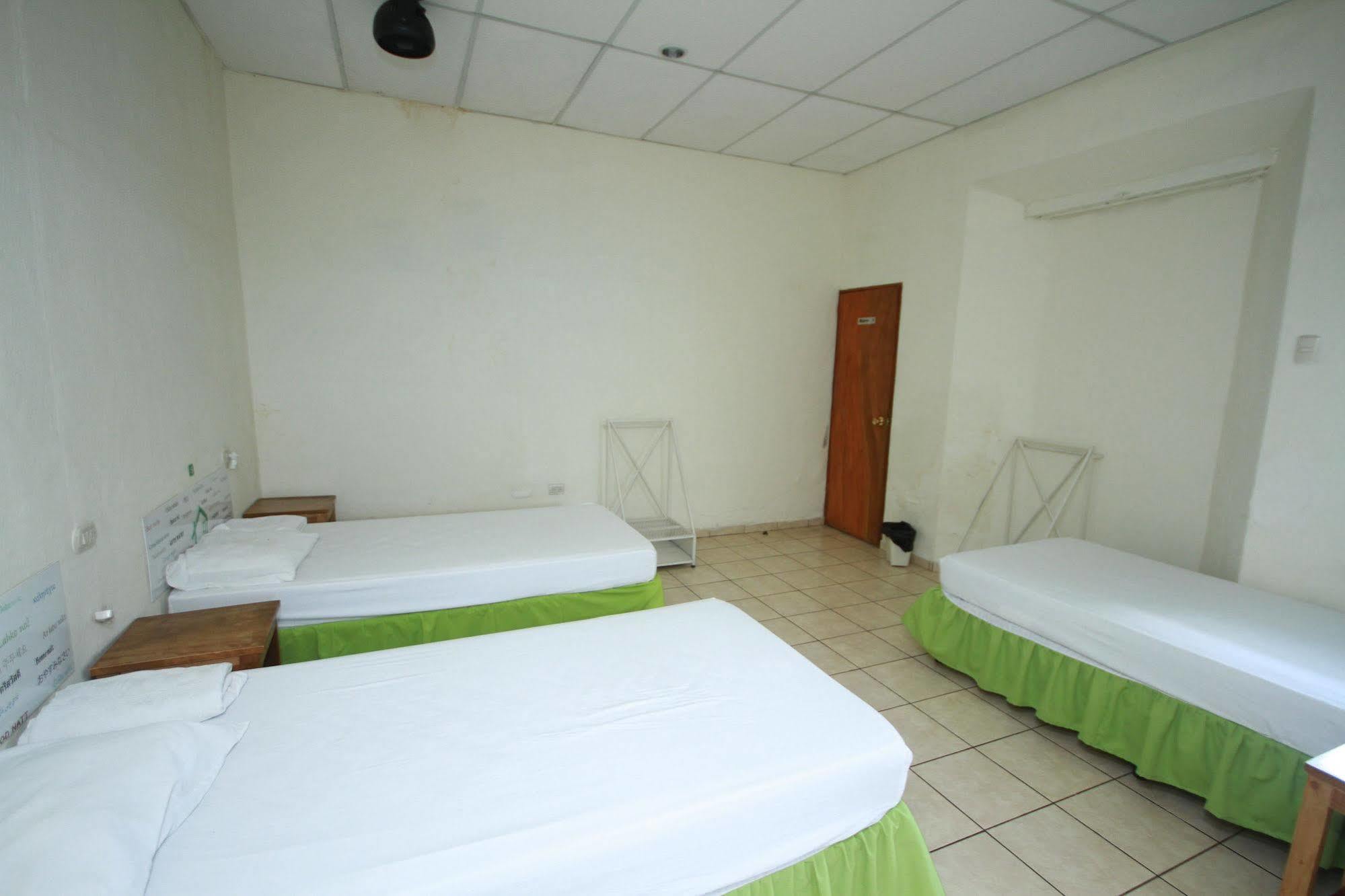 Hostal Casa Verde ซานตา อานา ภายนอก รูปภาพ