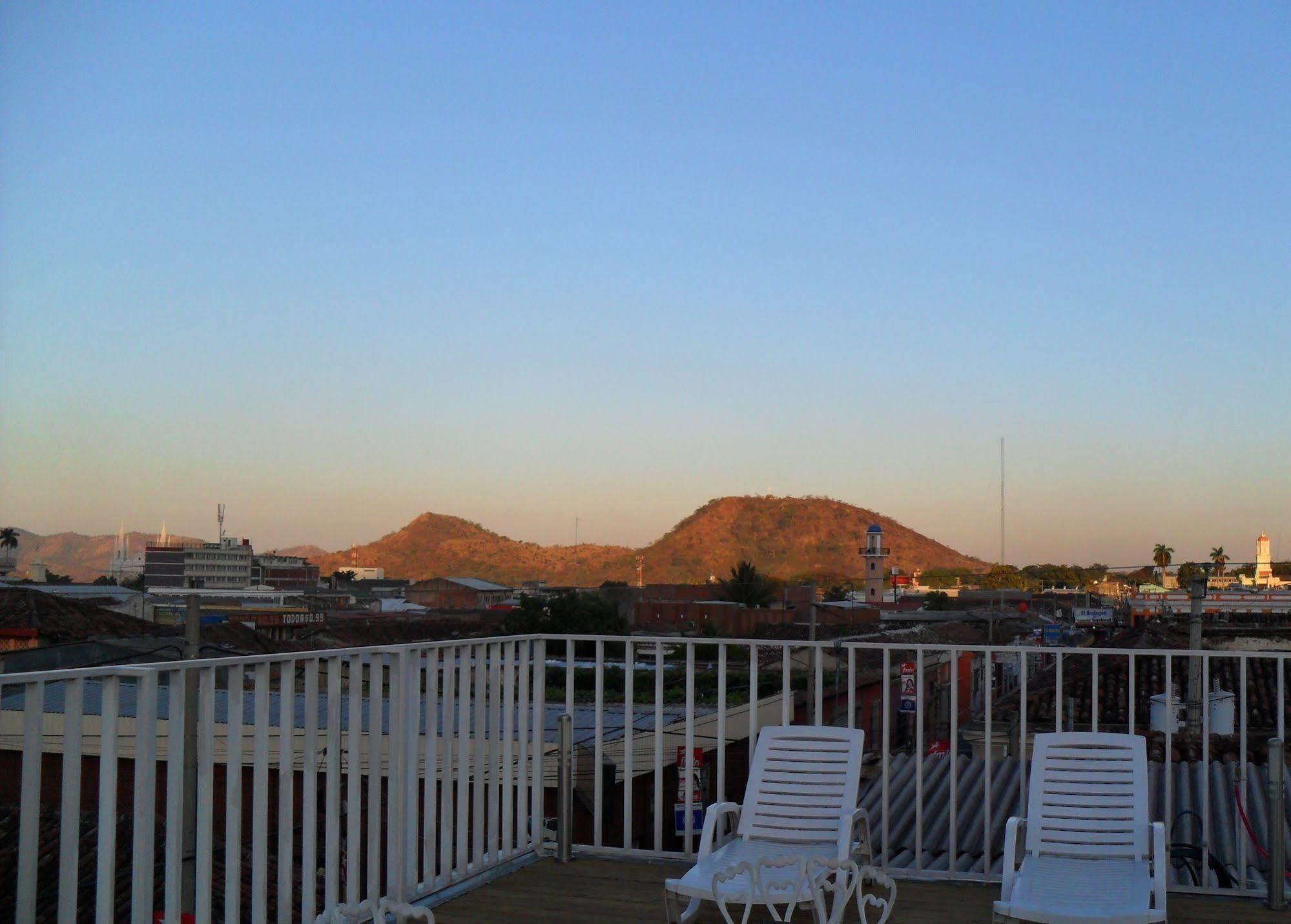 Hostal Casa Verde ซานตา อานา ภายนอก รูปภาพ