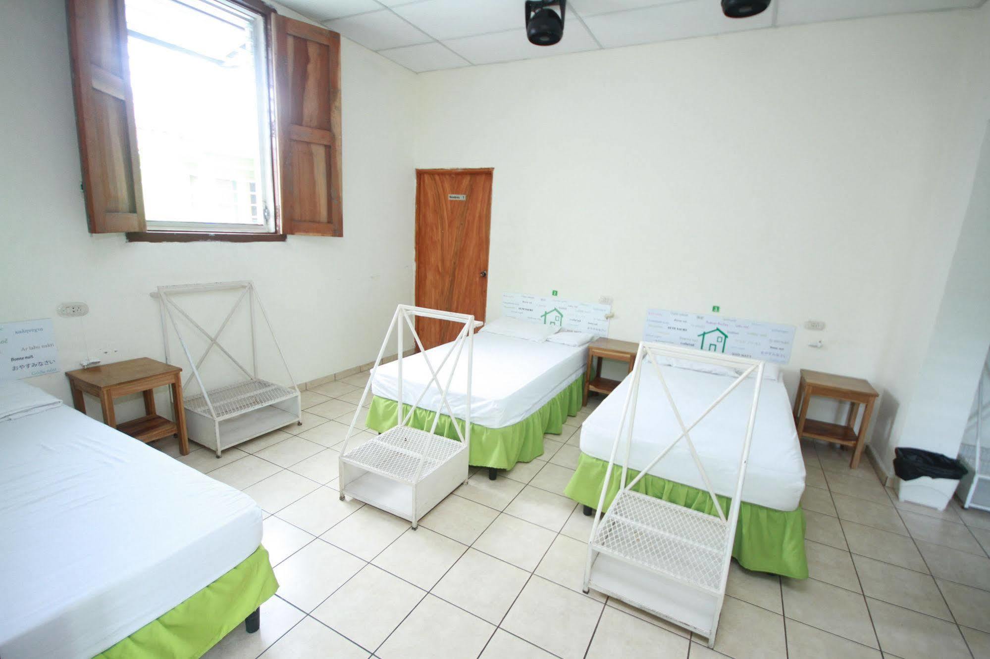 Hostal Casa Verde ซานตา อานา ภายนอก รูปภาพ